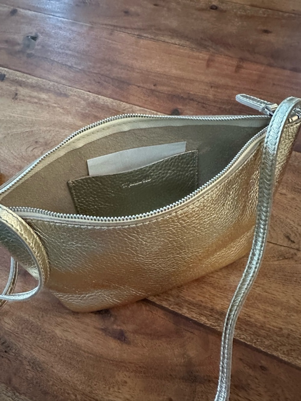 ☀️ New! MADEWELL Mini Crossbody Bag in Soft Grain Gold Metallic - Picture 8 of 12